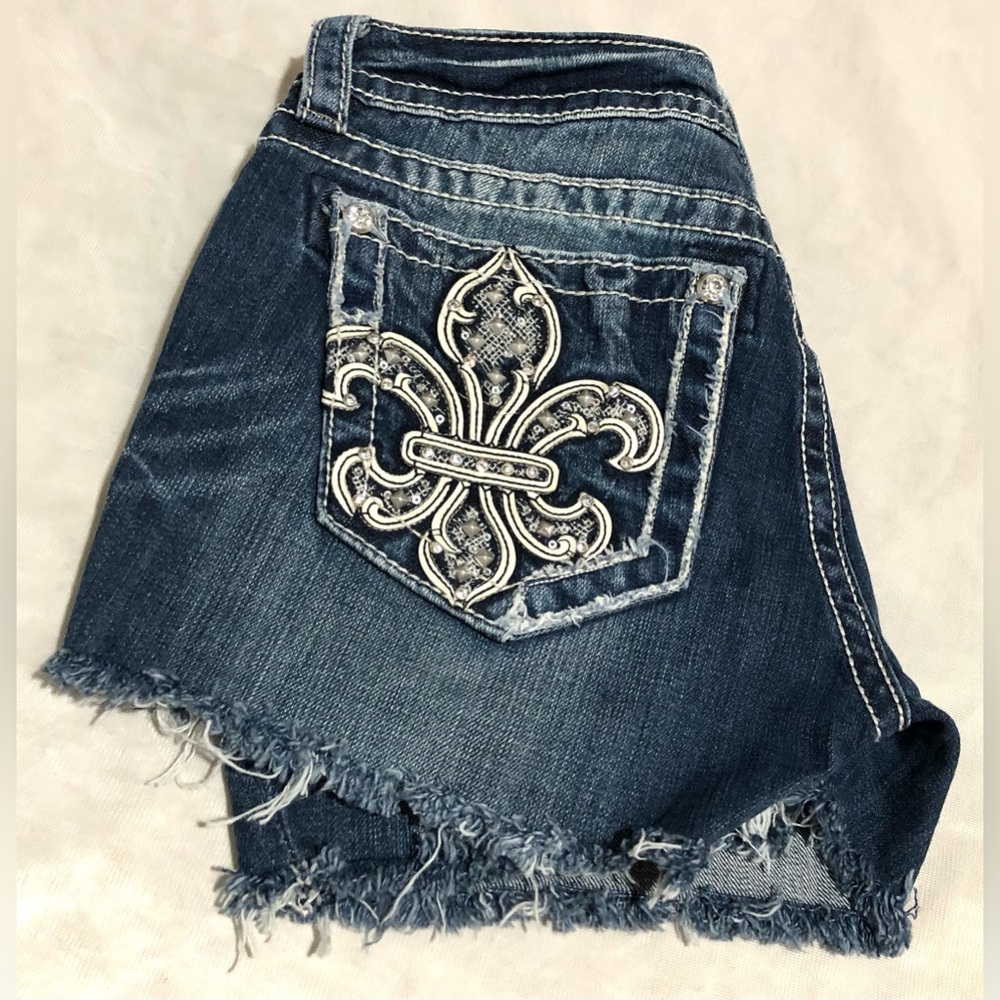 Miss Me Blue Jean Shorts with Embellished Back - Picture 2 of 10
